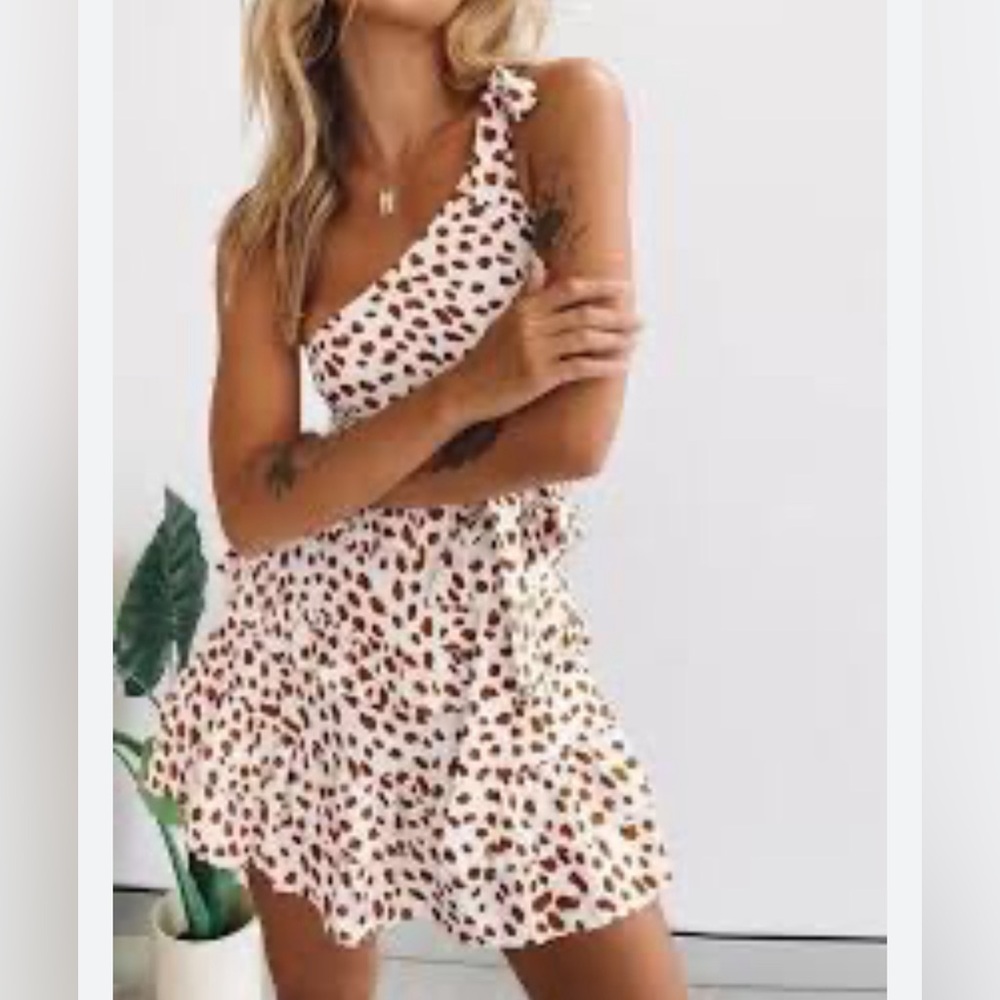White & brown one shoulder dress!!! From beginning boutique super cute!!!